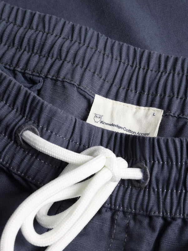 KnowledgeCotton Apparel - MEN Boardwalk slub shorts with elastic waist - GOTS/Vegan Shorts 1226 Vintage Indigo