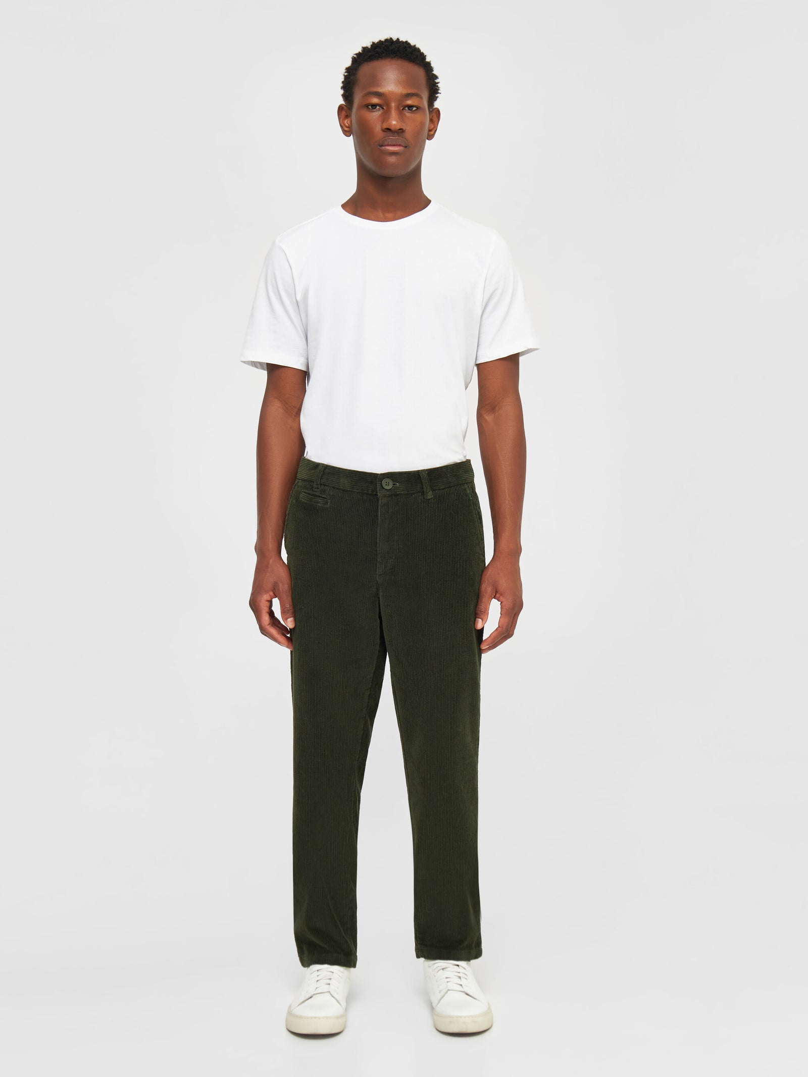 Buy CHUCK regular 8-wales corduroy chino pants - Forrest