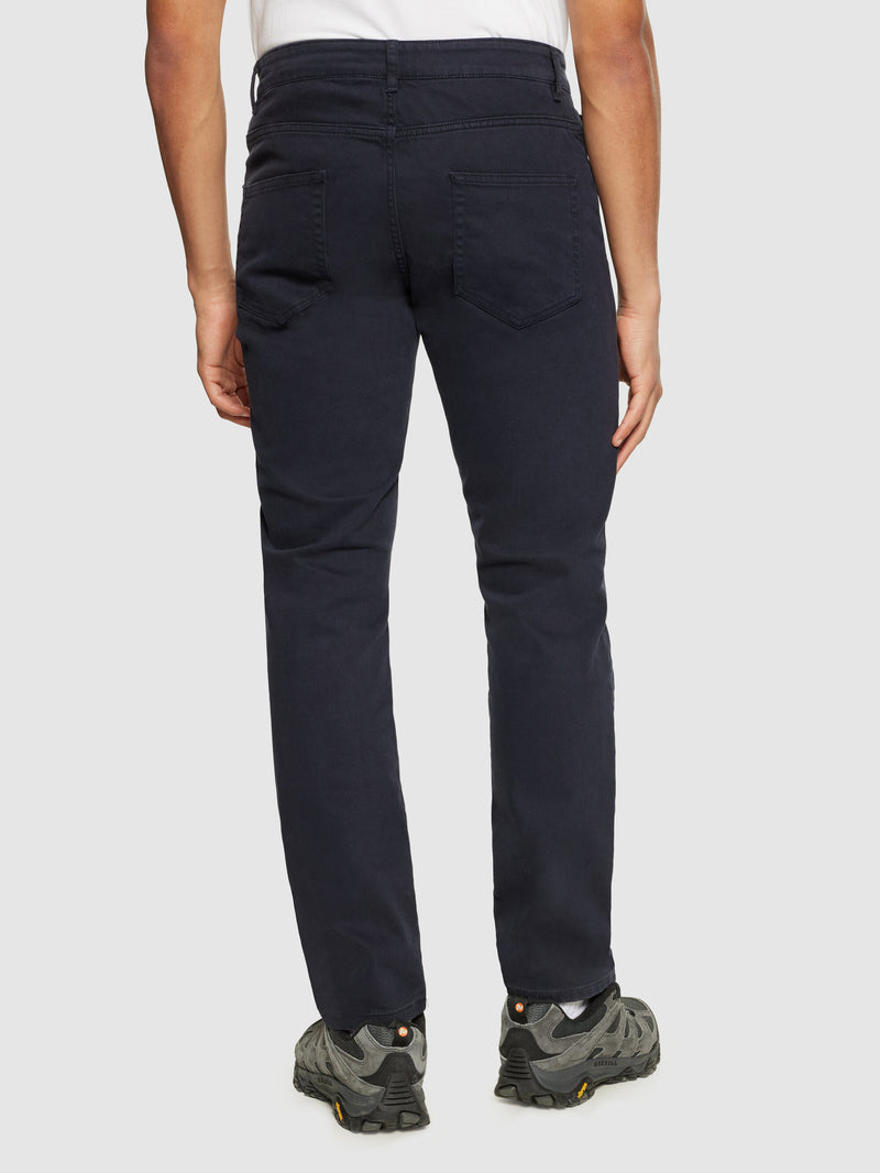 KnowledgeCotton Apparel - MEN CHUCK regular garment dyed 5-pocket pant - GOTS/Vegan Denim jeans 1412 Night Sky