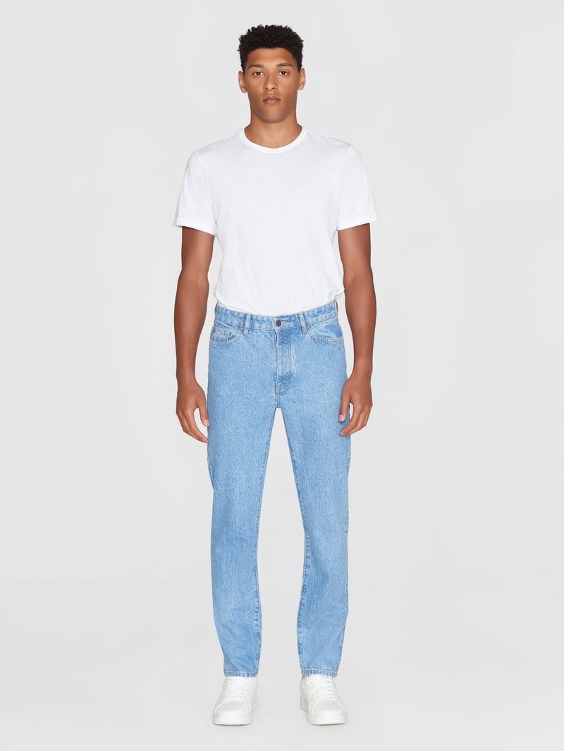 Buy CHUCK regular straight denim jeans bleached stonewash REBORN™ -  Bleached Stonewash - from KnowledgeCotton Apparel®