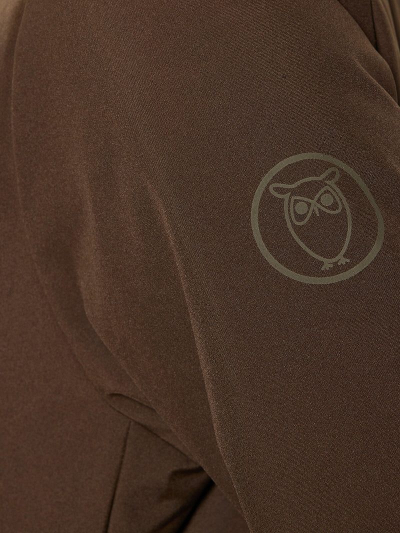 KnowledgeCotton Apparel - WMN CLIMATE SHELL™ short jacket - GRS/Vegan Jackets 1243 Demitasse (brown)