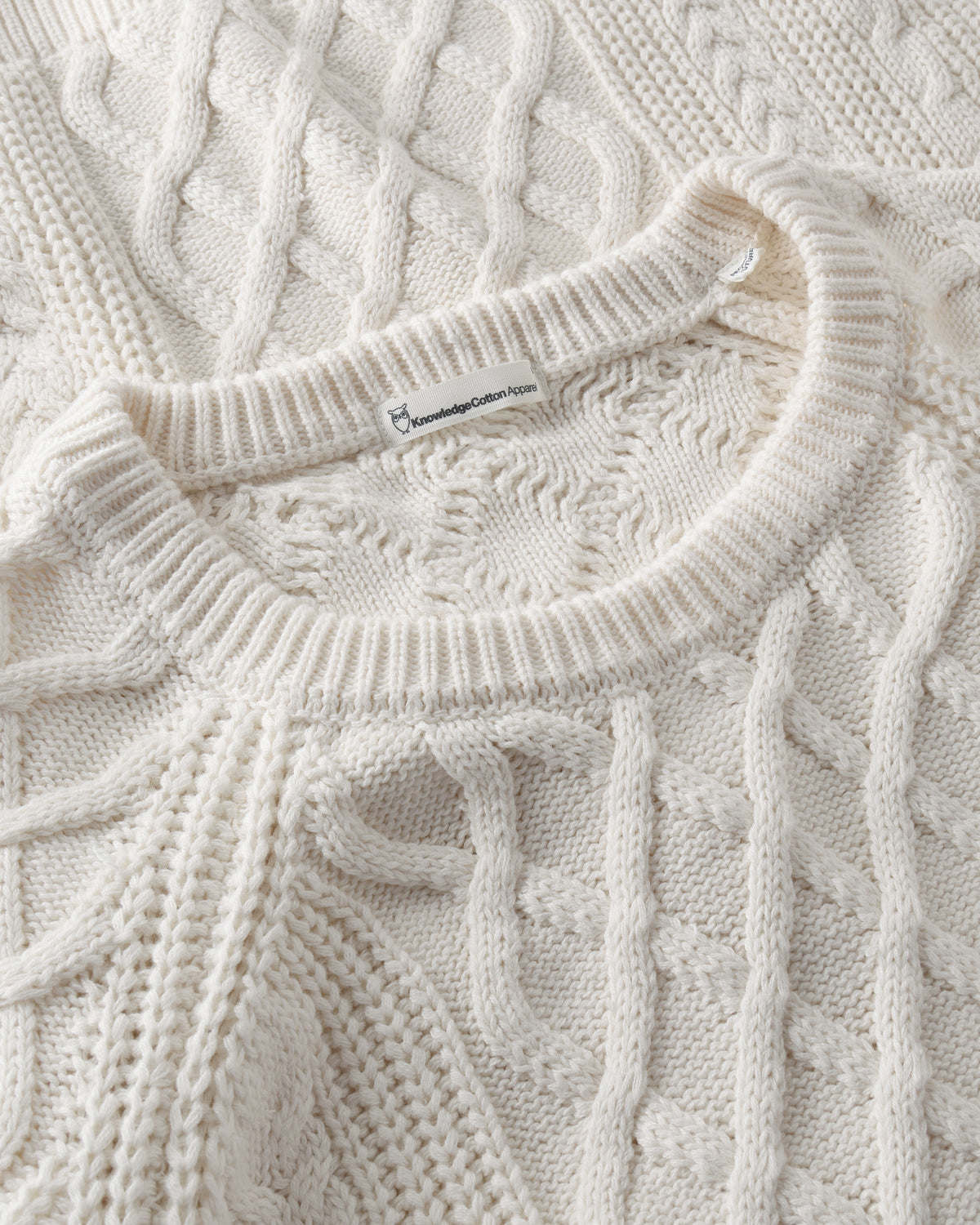 KnowledgeCotton Apparel - MEN Cable knit sweater Knits 1387 Egret