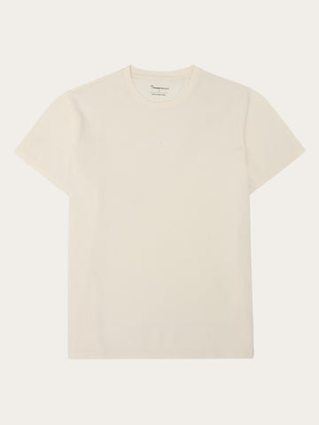 KnowledgeCotton Apparel - MEN Chest embroidery t-shirt T-shirts 1387 Egret