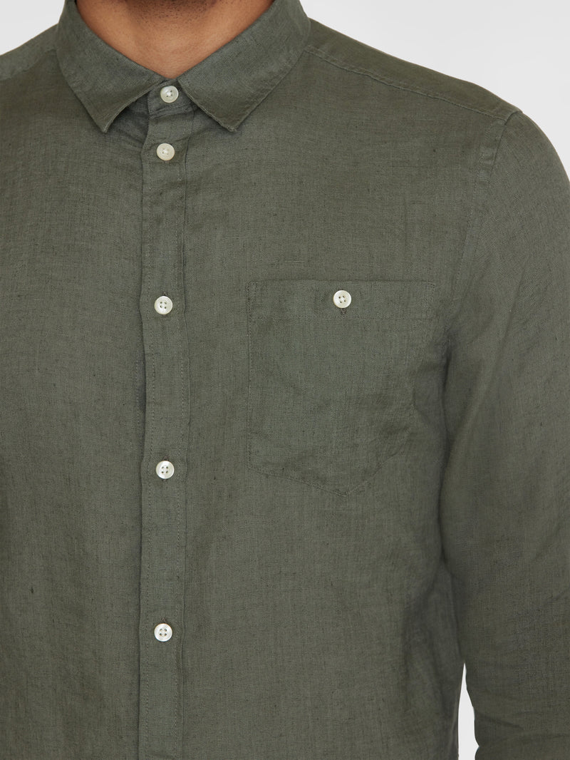 KnowledgeCotton Apparel - MEN Custom fit linen shirt Shirts 1068 Burned Olive