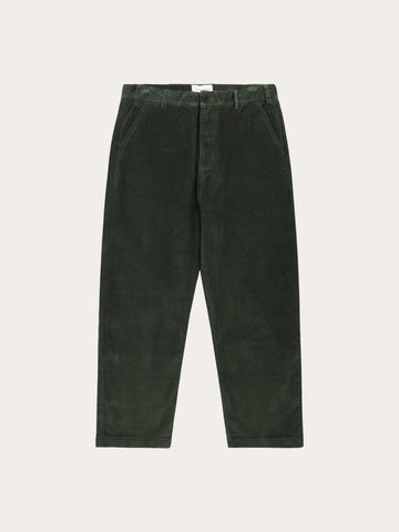 KnowledgeCotton Apparel - MEN FLINT wide corduroy chino pants Pants 1090 Forest Night
