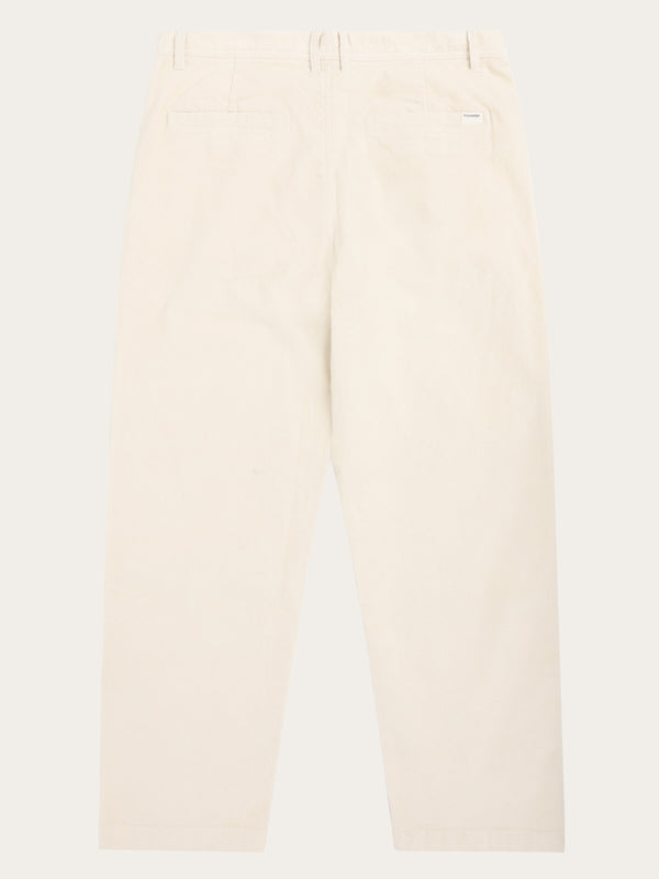 KnowledgeCotton Apparel - MEN FLINT wide corduroy chino pants Pants 1387 Egret