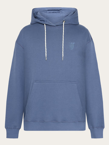 KnowledgeCotton Apparel - MEN Loose fit hood kangaroo pocket sweat with embroidery at chest Sweats 1226 Vintage Indigo
