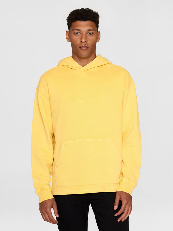 KnowledgeCotton Apparel - MEN Loose fit hood sweat with logo chest print - GOTS/Vegan Sweats 1429 Misted Yellow