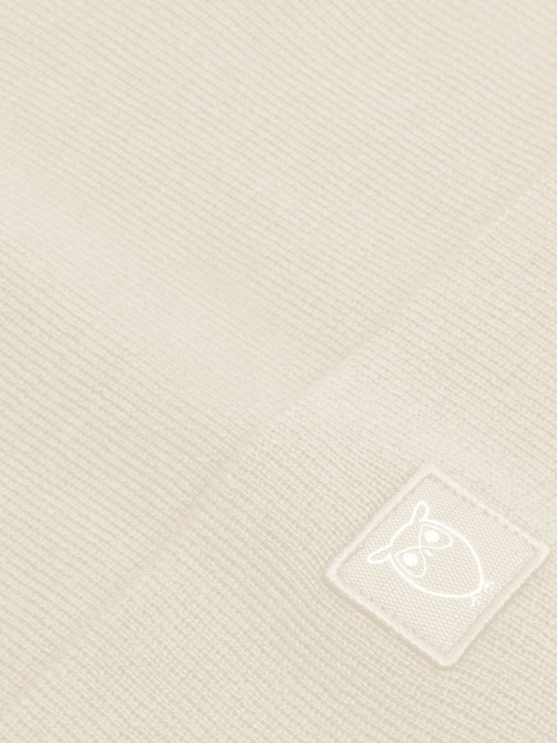 KnowledgeCotton Apparel - UNI Merino double layer badge beanie Hats 1387 Egret