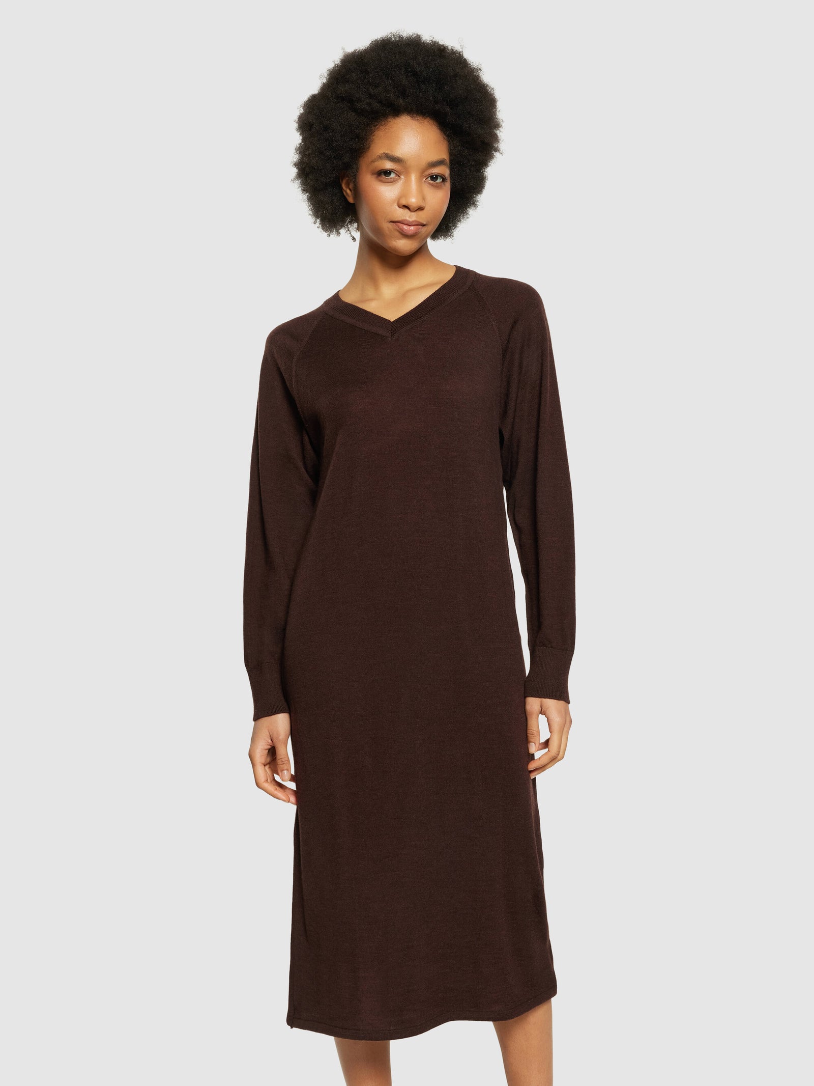 Buy Merino mid length v neck dress RWS Demitasse brown from KnowledgeCotton Apparel
