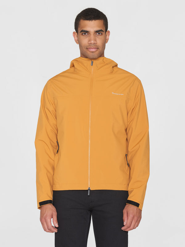 KnowledgeCotton Apparel - MEN NORDENVIND™ Light shell jacket - GRS/Vegan Jackets 1447 Golden yellow