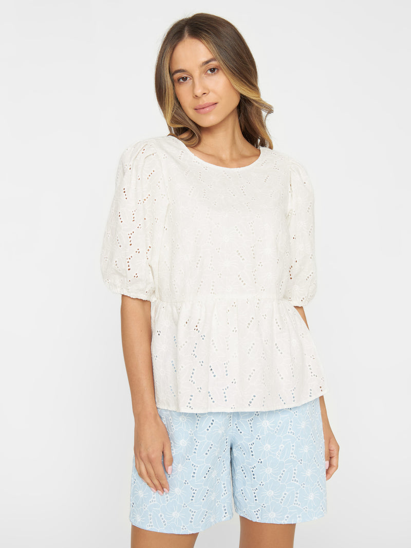 KnowledgeCotton Apparel - WMN Puff sleeve embroidery anglaise top Shirts 1387 Egret