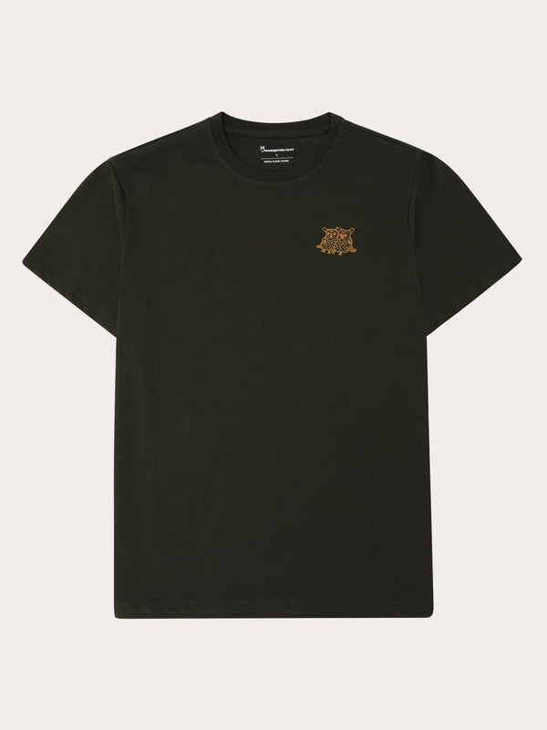 KnowledgeCotton Apparel - MEN Regenerative Organic Cotton Chest Embroidery T-Shirt GOTS T-shirts 1090 Forrest Night