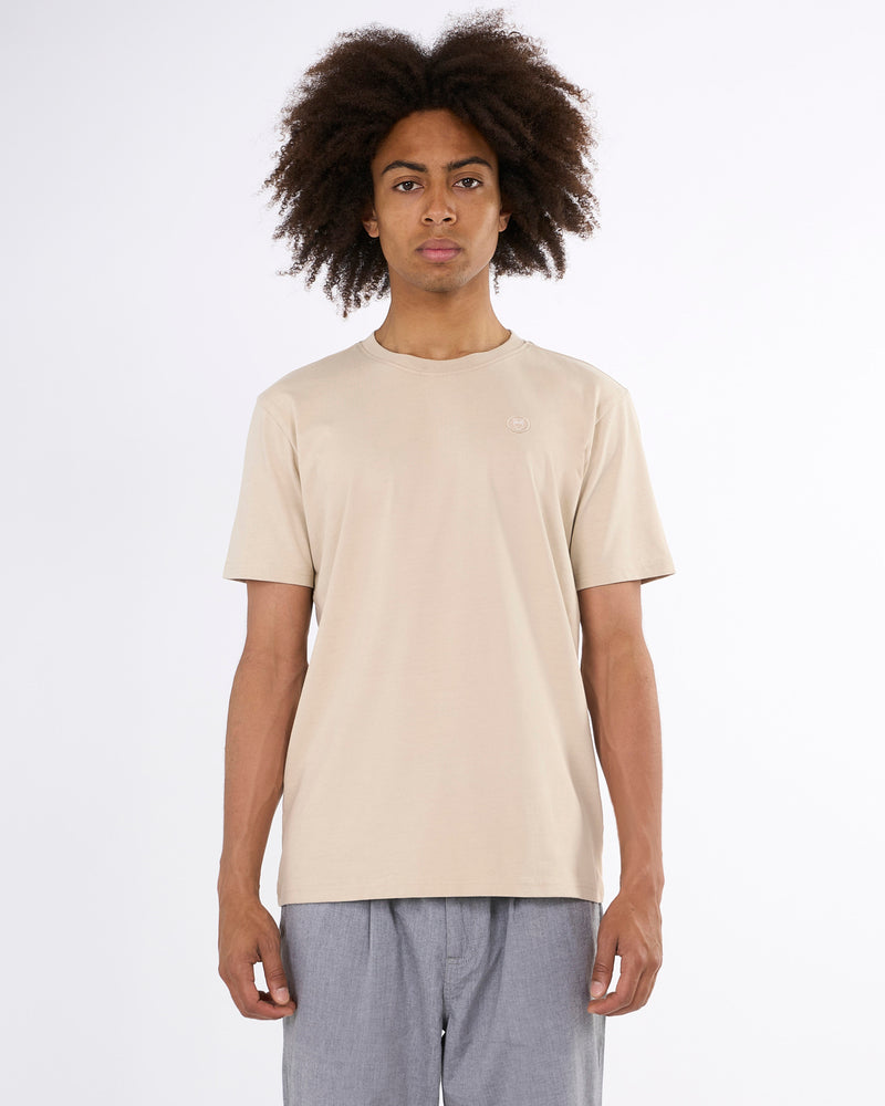 Regular fit Badge t-shirt - Light feather gray
