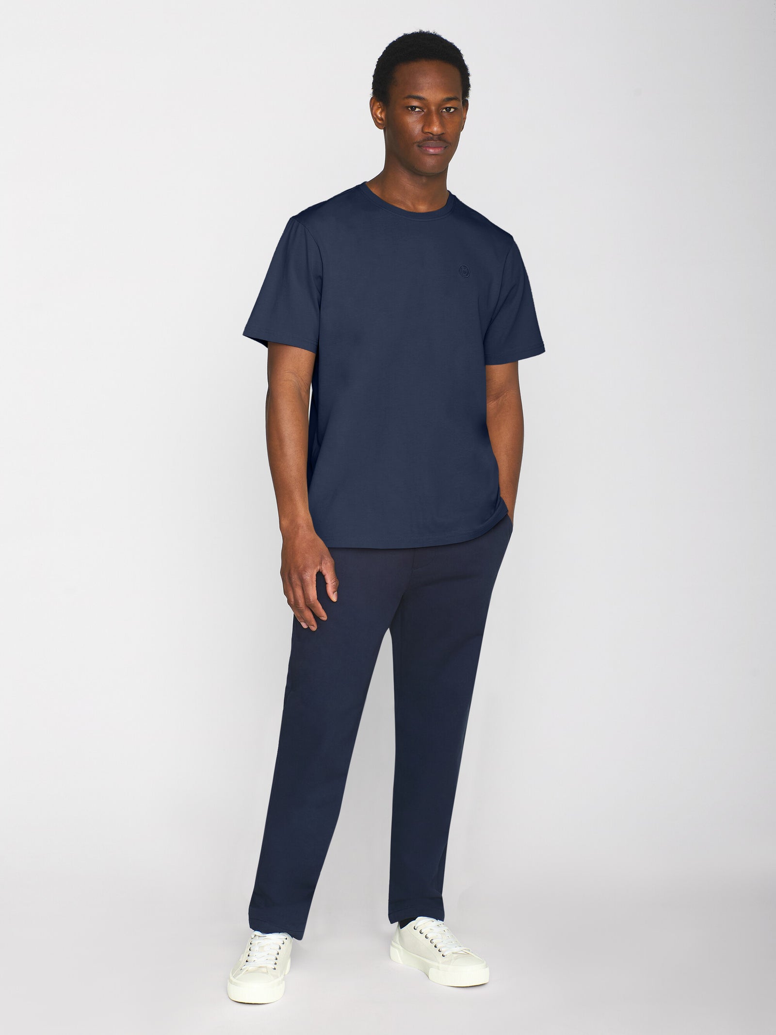 Tシャツ・カットソー RONRON PATTERN LOGO BASIC FIT T SHIRT SOFT BLUE RR25BST4285S Regular fit Badge t-shirt - Insigna Blue melange