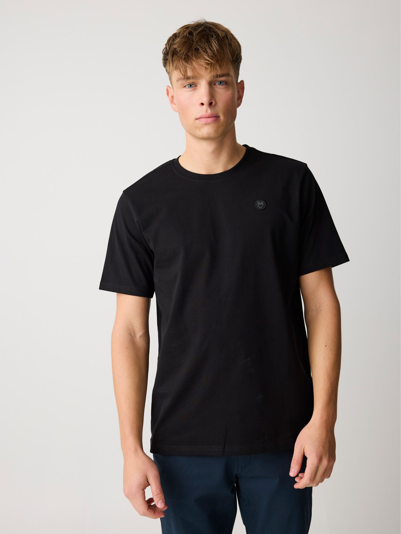 Regular fit Badge t-shirt - Black Jet