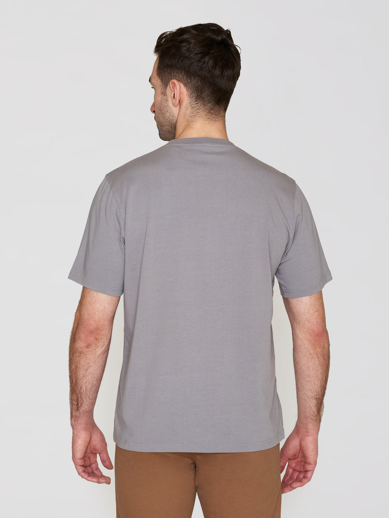 KnowledgeCotton Apparel - MEN Regular fit Badge t-shirt T-shirts 1401 Sharkskin