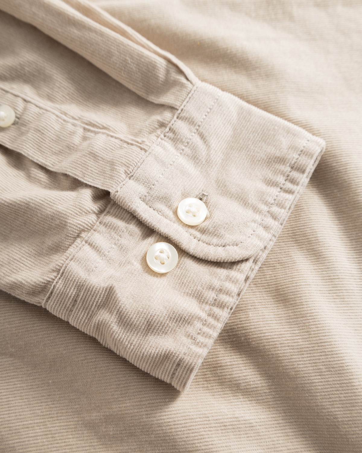 KnowledgeCotton Apparel - MEN Regular fit corduroy shirt Shirts 1228 Light feather gray
