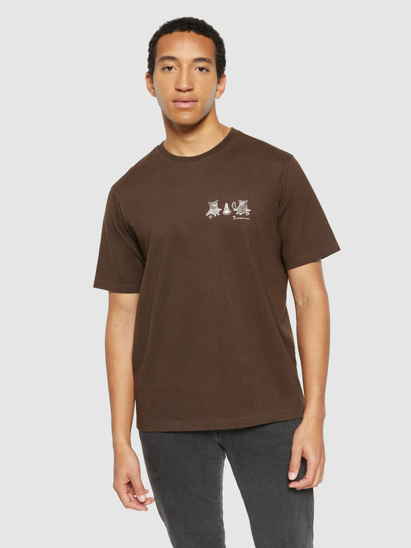 KnowledgeCotton Apparel - MEN Regular fit owl trip chest print t-shirt - Regenerative Organic Certified® - GOTS/Vegan T-shirts 1243 Demitasse (brown)