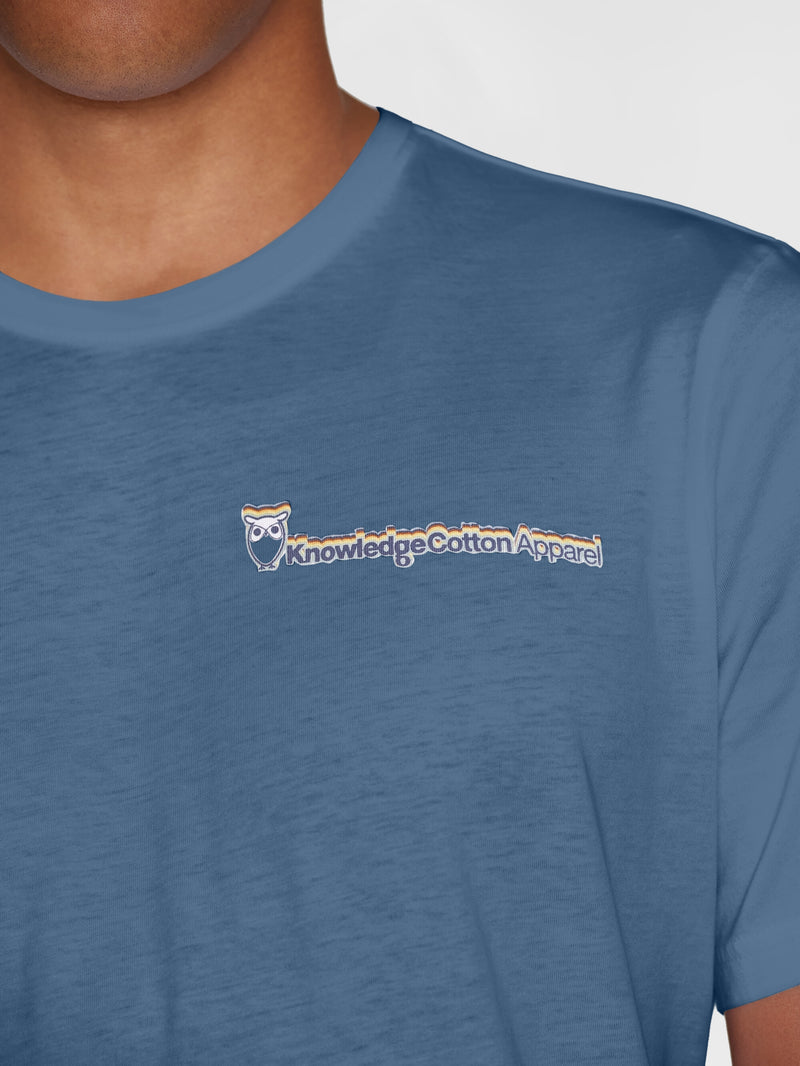 KnowledgeCotton Apparel - MEN Regular fit single jersey small chest print t-shirt - GOTS/Vegan T-shirts 1432 Moonlight Blue