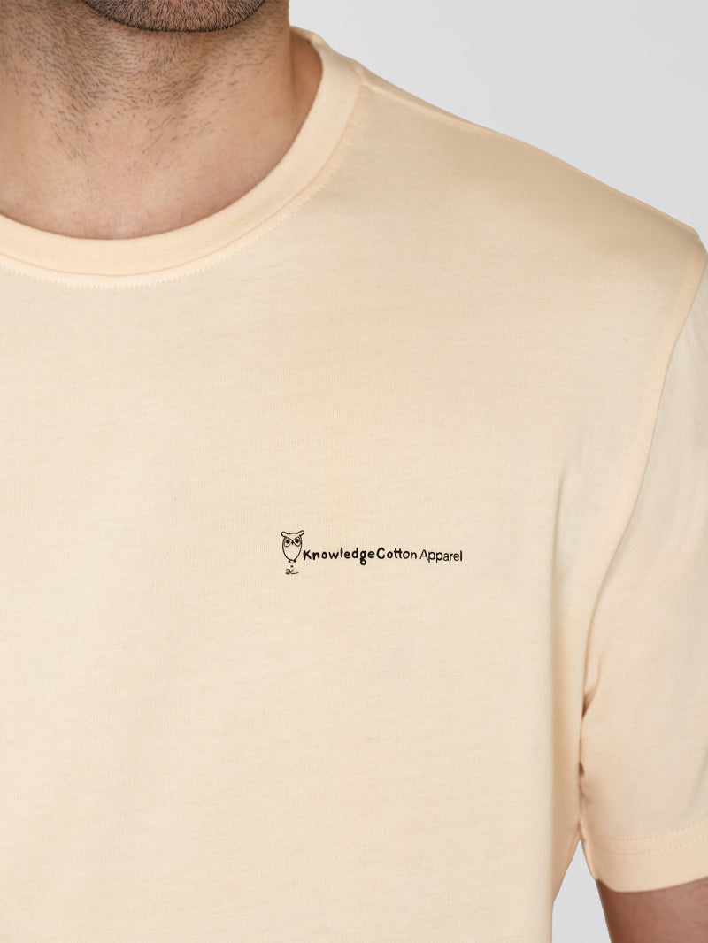 KnowledgeCotton Apparel - MEN Regular fit with mountain back print t-shirt - GOTS/Vegan T-shirts 1348 Buttercream