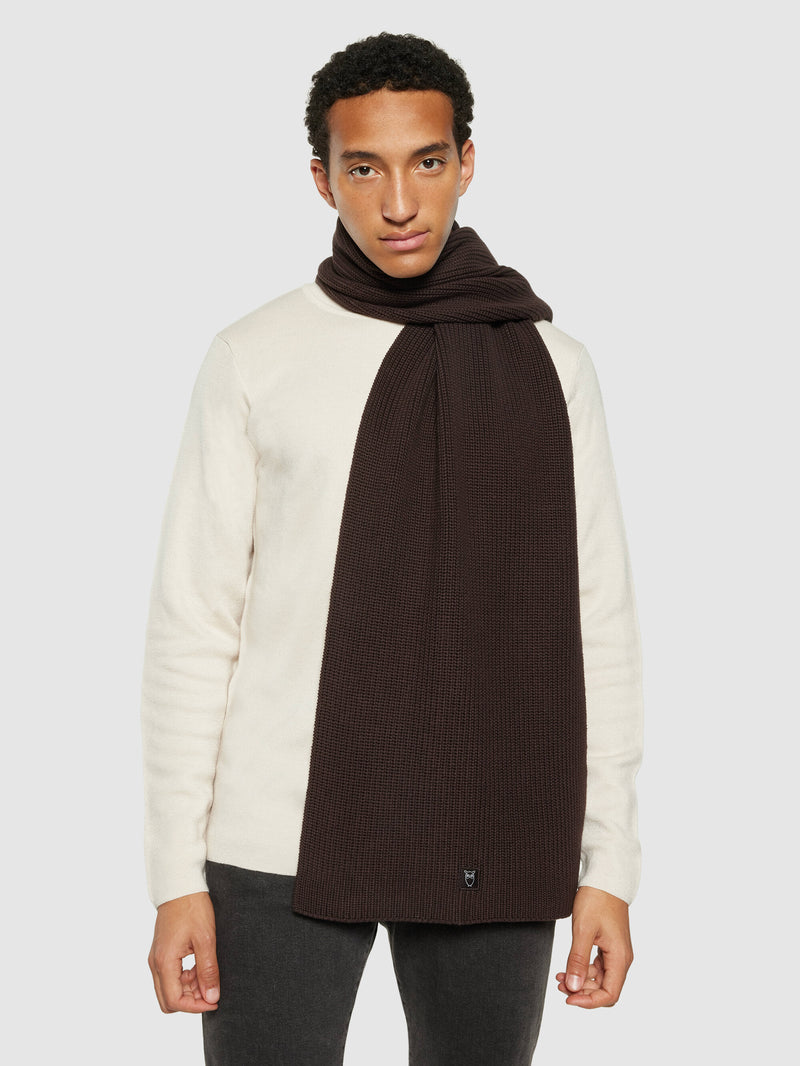 KnowledgeCotton Apparel - UNI Rib knit scarf Scarfs 1394 Chocolate Plum