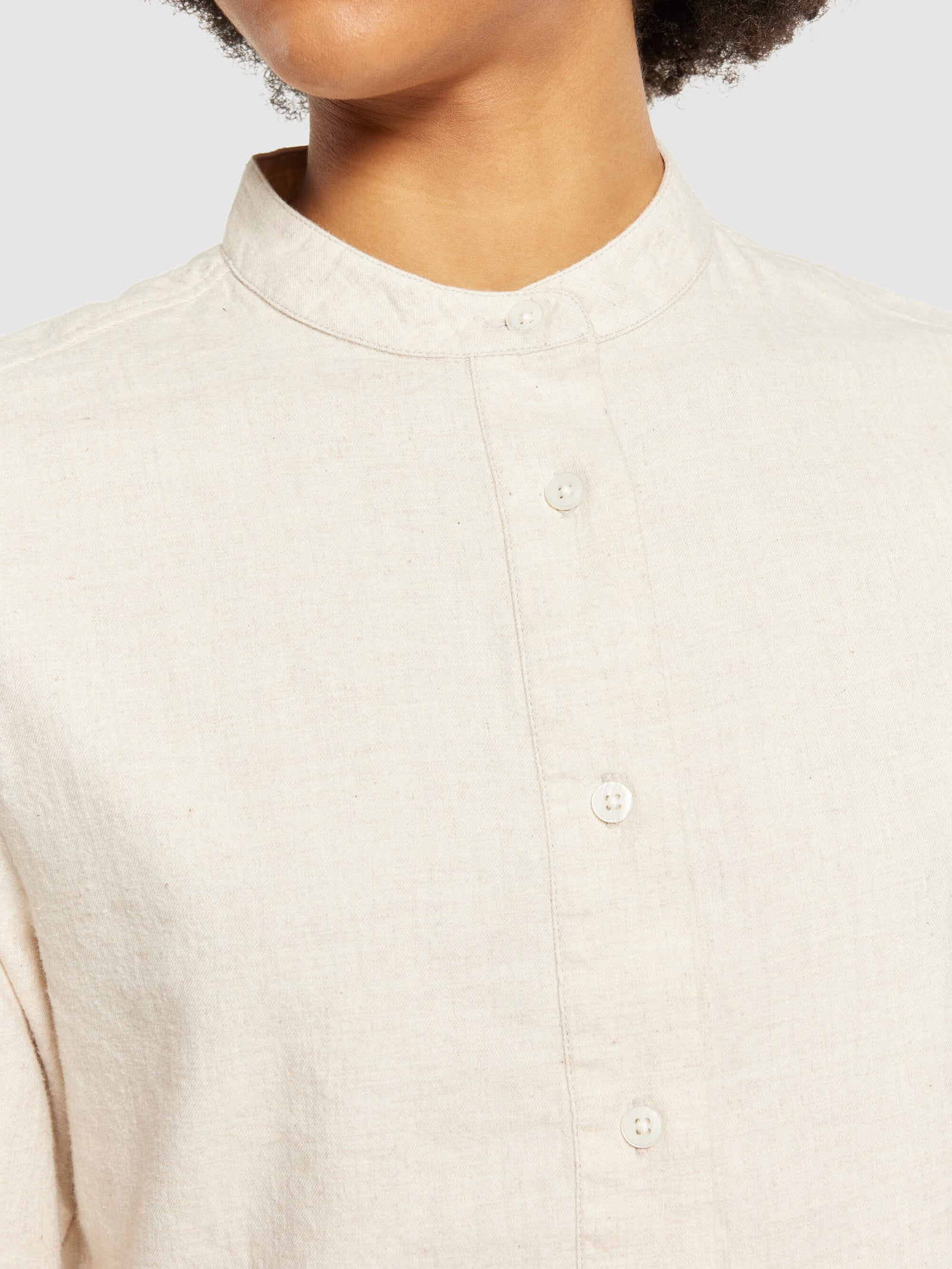 PERIOD FEATURES シャツ NICENESS COMOLI YOKE Solid flannel tunic shirt - GOTS/Vegan - Greige