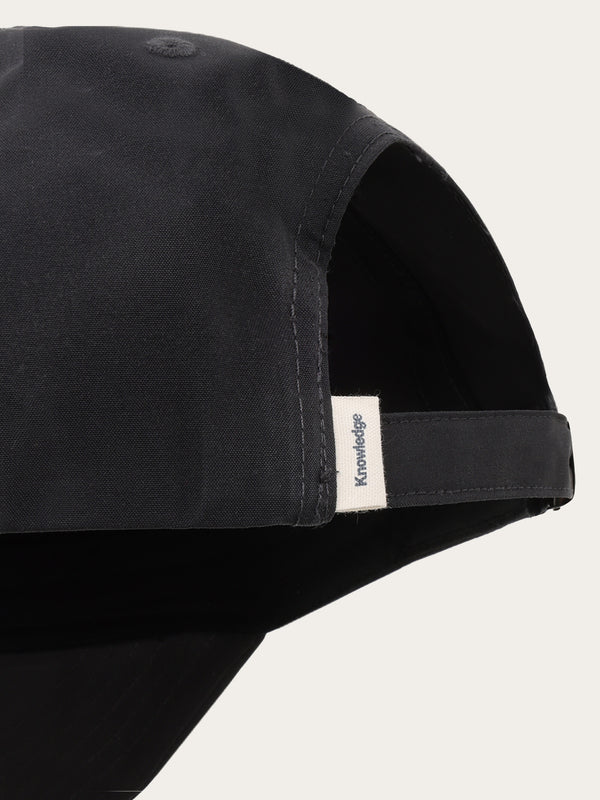 KnowledgeCotton Apparel - UNI Vent 200 Canvas Badge Cap GOTS Caps 1300 Black Jet