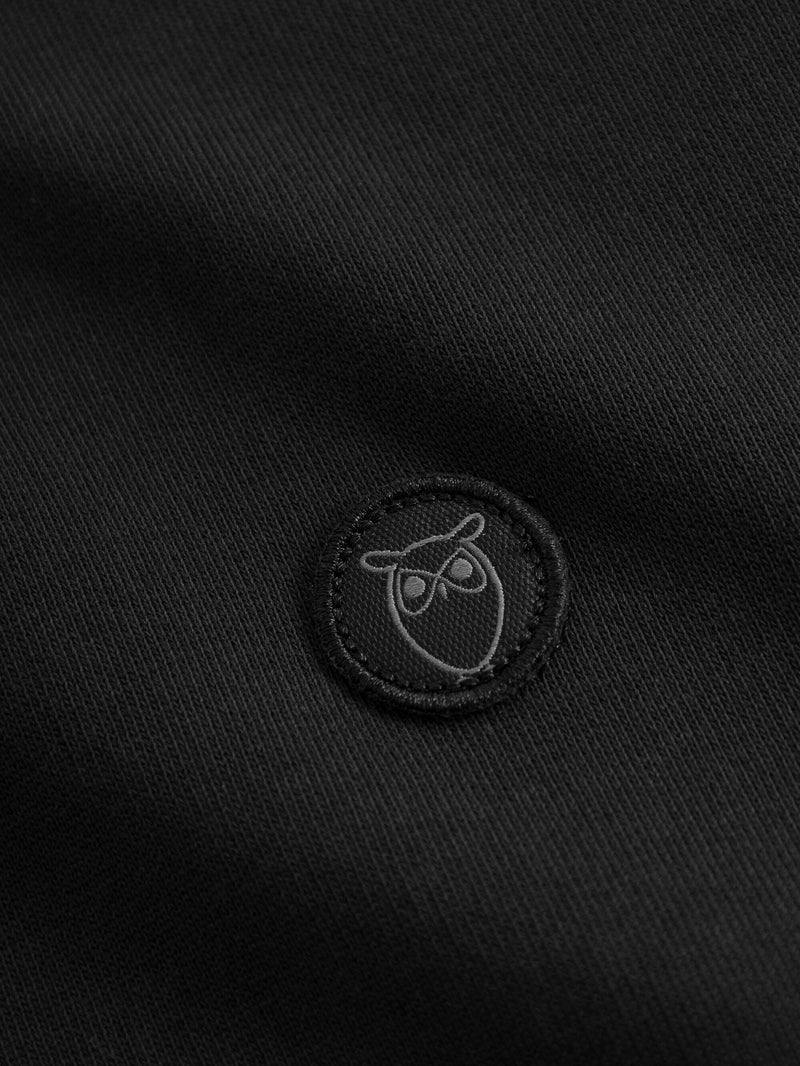 Buy Basic badge sweat - Black Jet - from KnowledgeCotton Apparel®