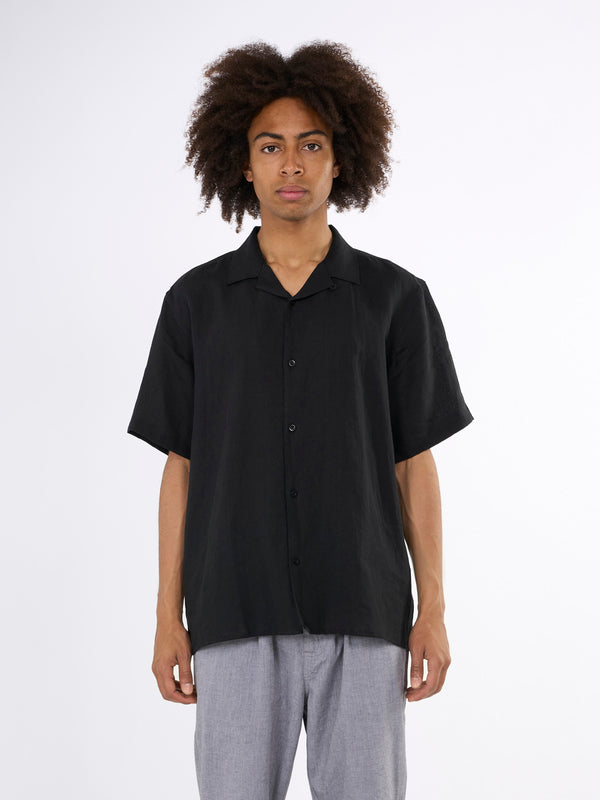 KnowledgeCotton Apparel - MEN Box fit short sleeved linen shirt Shirts 1300 Black Jet