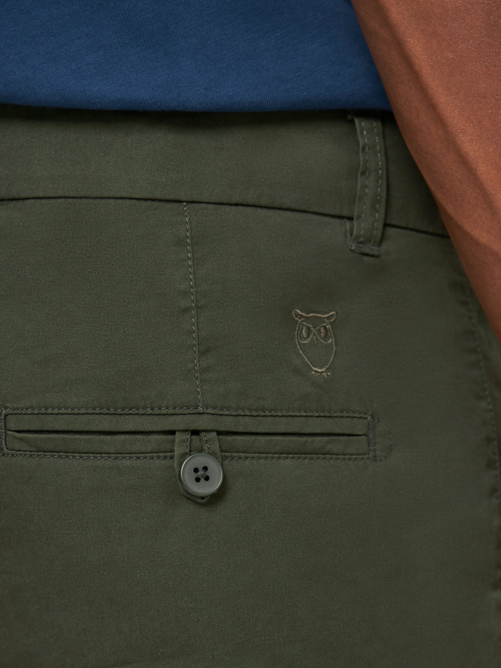 Buy CHUCK regular chino poplin pant - Forrest Night - from