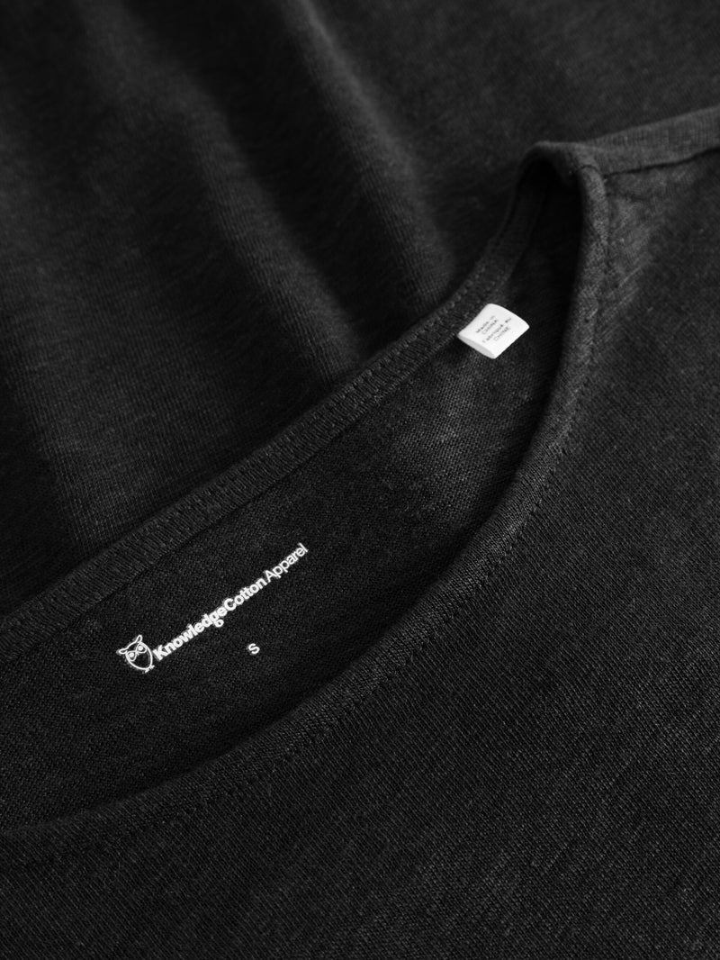 KnowledgeCotton Apparel - WMN Loose fold up linen t-shirt T-shirts 1300 Black Jet