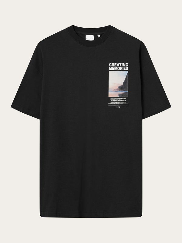 KnowledgeCotton Apparel - MEN Loose t-shirt chest and back photo print T-shirts 1300 Black Jet