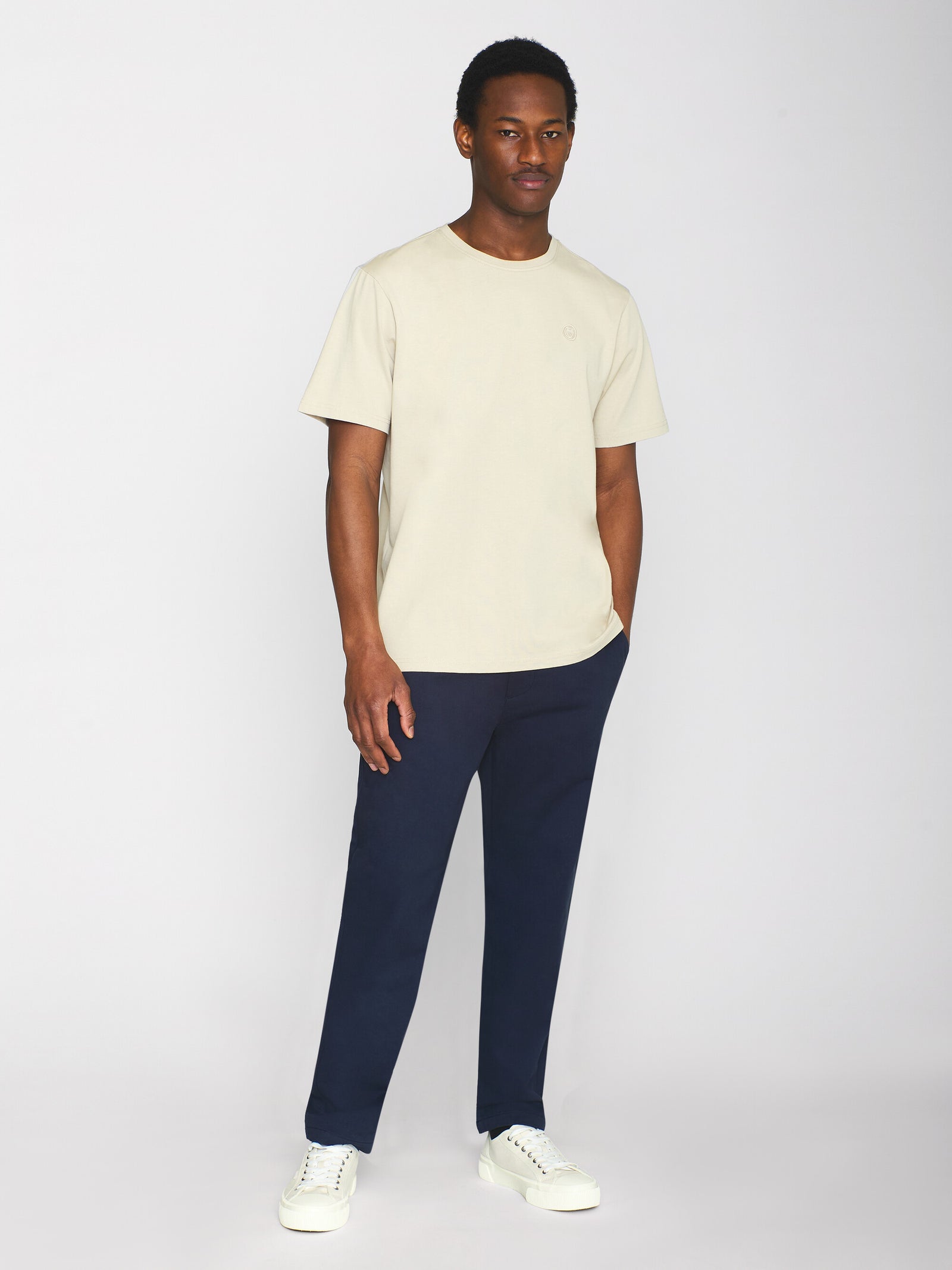 Regular_fit_Badge_t-shirt-T-