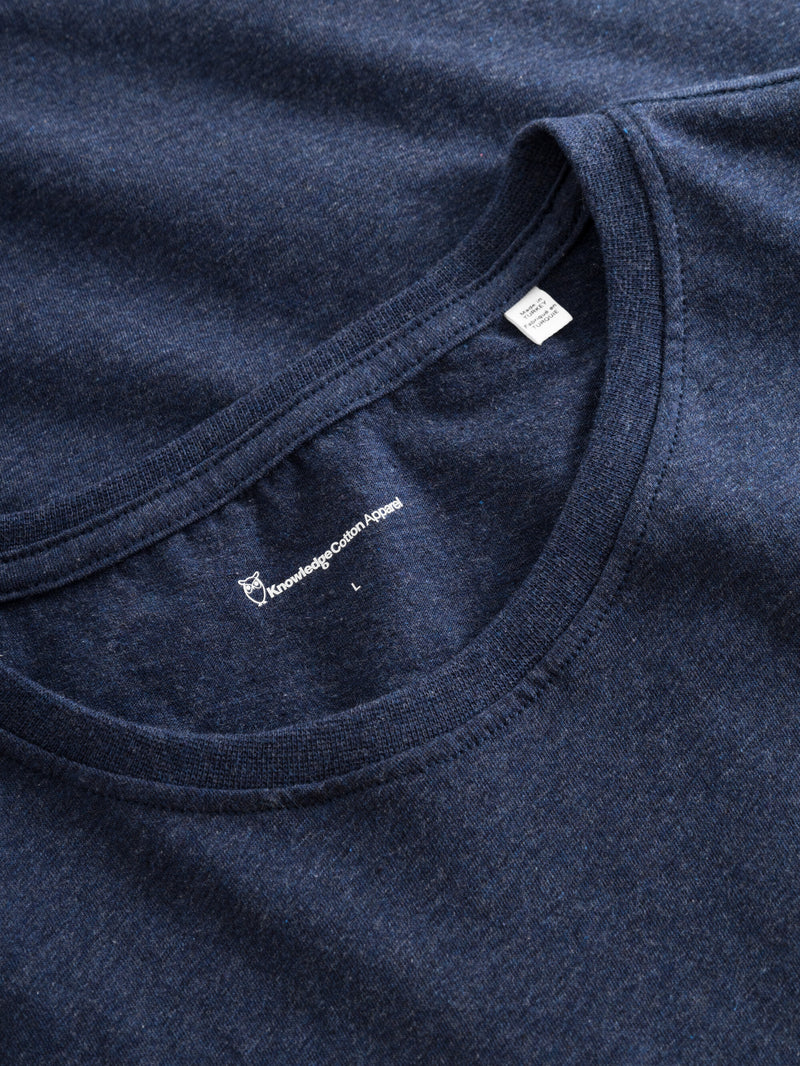 KnowledgeCotton Apparel - MEN Regular fit Basic tee T-shirts 1257 Insigna Blue melange