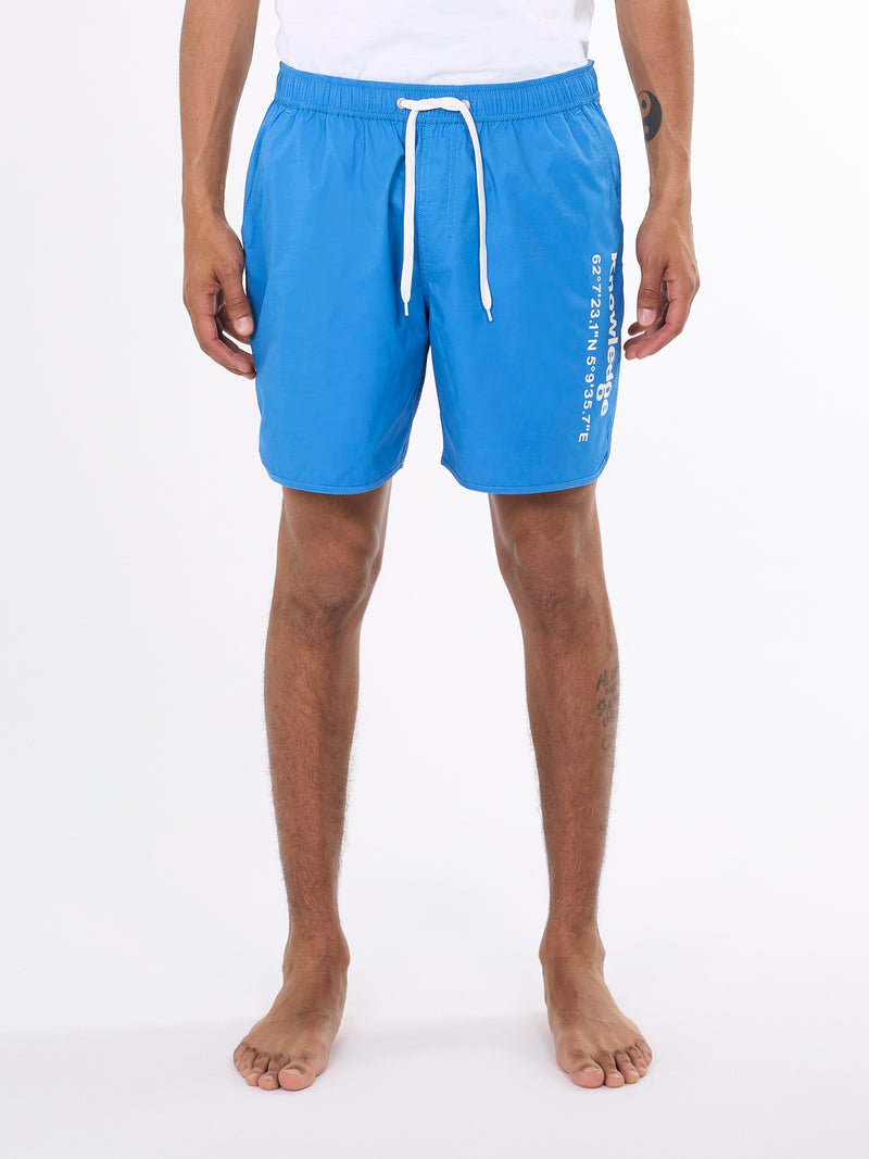 KnowledgeCotton Apparel - MEN Swim shorts with elastic waist and Knowledge print Swimshorts 1357 Campanula